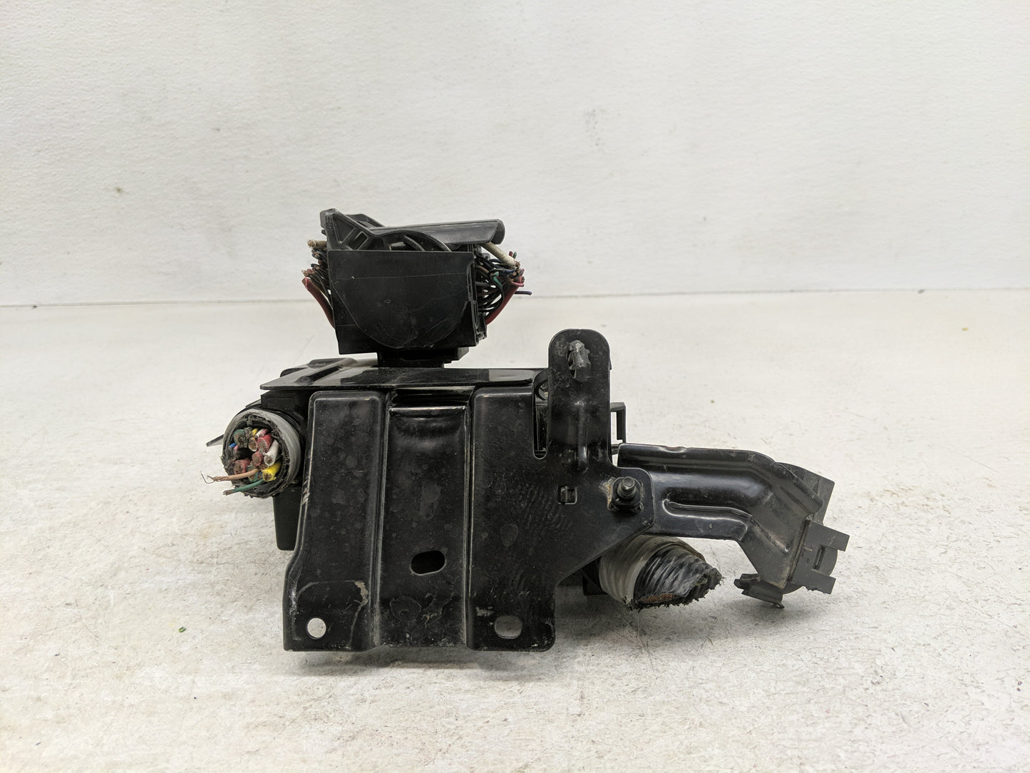 2018-2021 Nissan Kicks Fusebox Fuse Box Panel Relay Module Fits Fits 2018 2019 2020 2021 OEM Used Auto Parts - Oemusedautopa