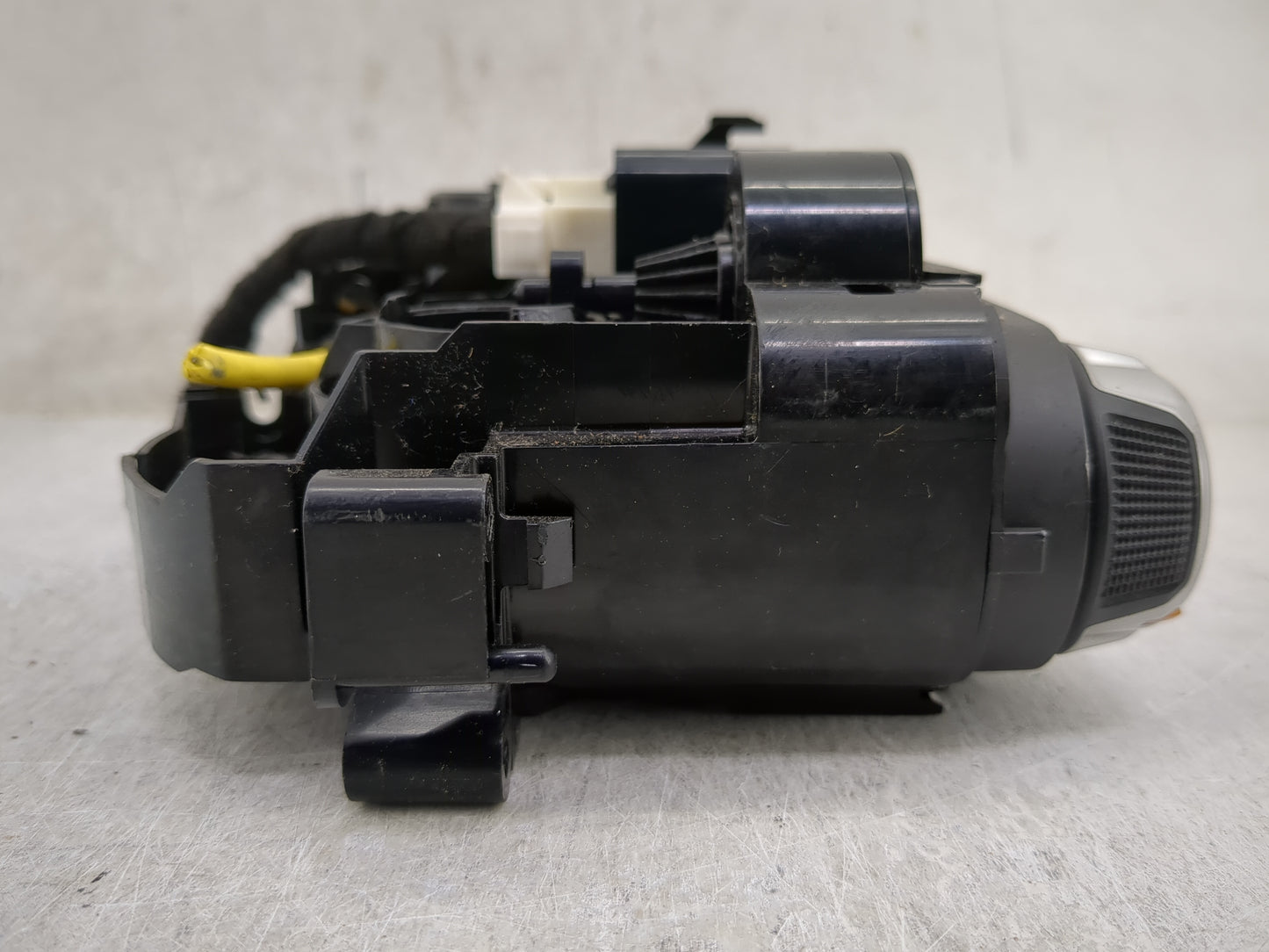 2018-2021 Nissan Kicks Climate Control Module Temperature AC/Heater Replacement Fits Fits 2018 2019 2020 2021 OEM Used Auto