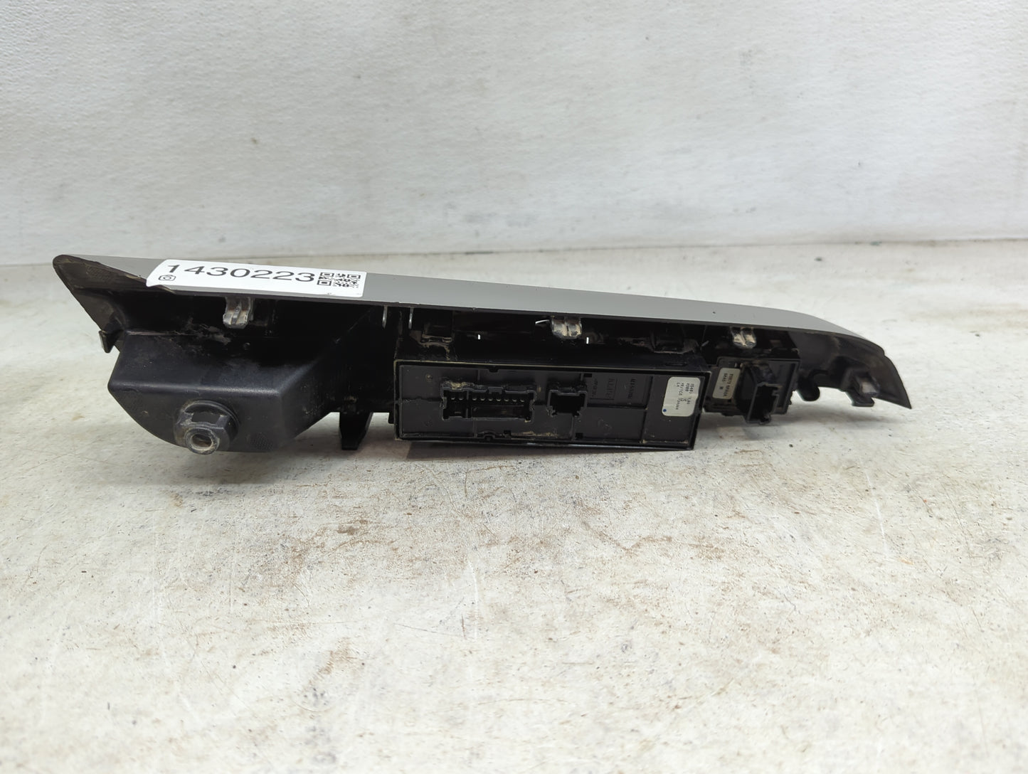 2018-2021 Nissan Kicks Master Power Window Switch Replacement Driver Side Left P/N:25401 5RL0A Fits Fits 2018 2019 2020 2021