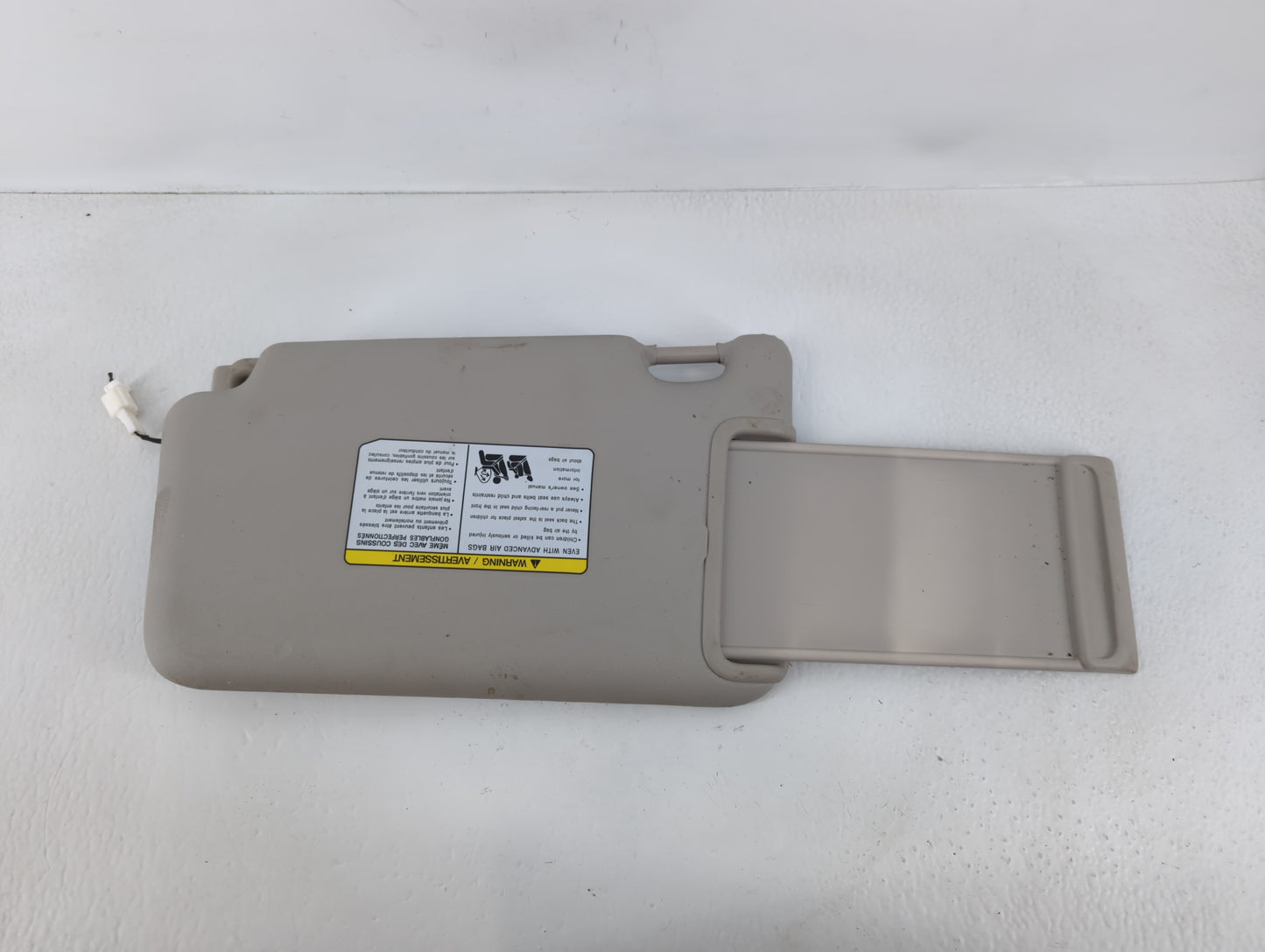 2018-2021 Nissan Kicks Sun Visor Shade Replacement Passenger Right Mirror Fits Fits 2018 2019 2020 2021 OEM Used Auto Parts