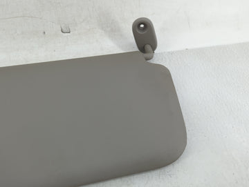 2020 Nissan Nv200 Sun Visor Shade Replacement Passenger Right Mirror Fits OEM Used Auto Parts