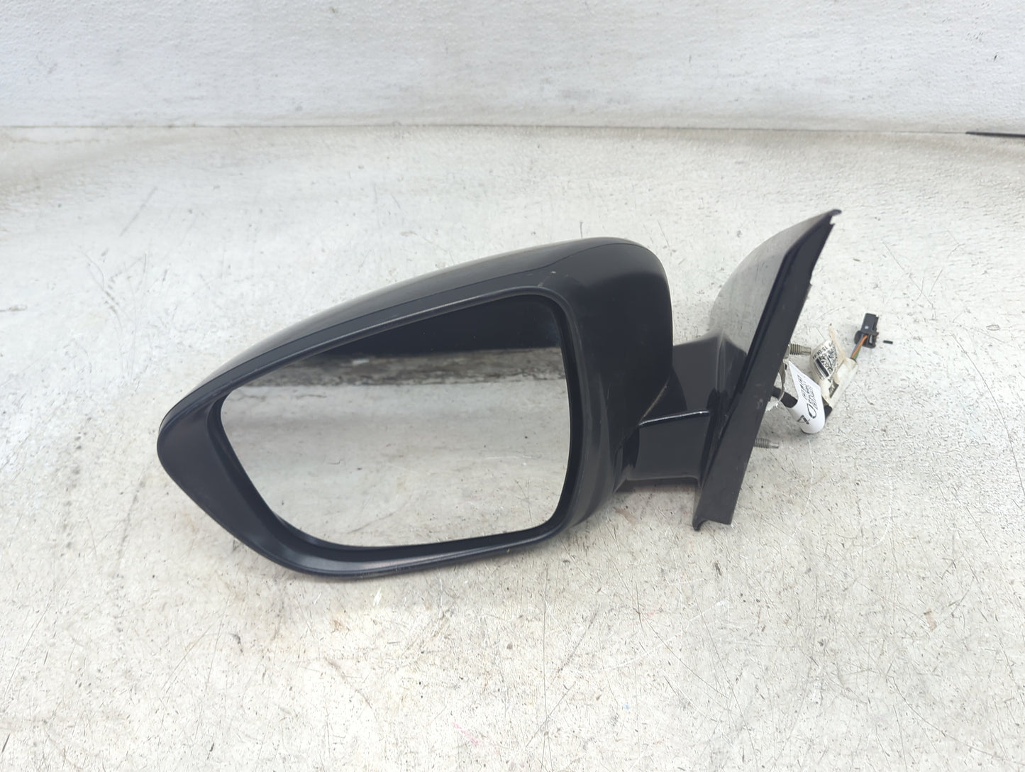 2018-2020 Nissan Pathfinder Driver Side View Mirror - Left Door Mirror OEM Used - Oemusedautoparts1.com
