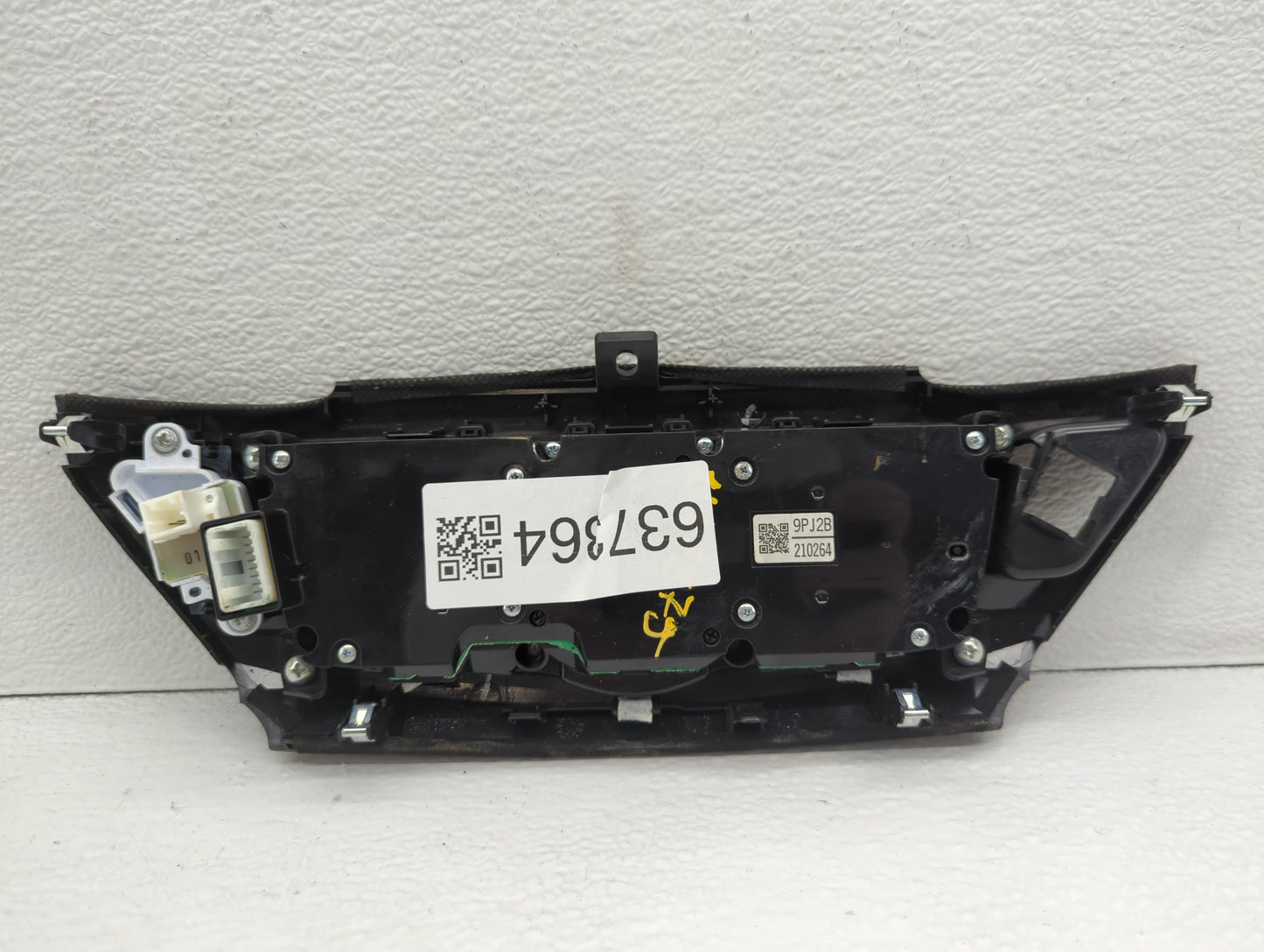 2017-2020 Nissan Pathfinder Radio Control Panel - Oemusedautoparts1.com