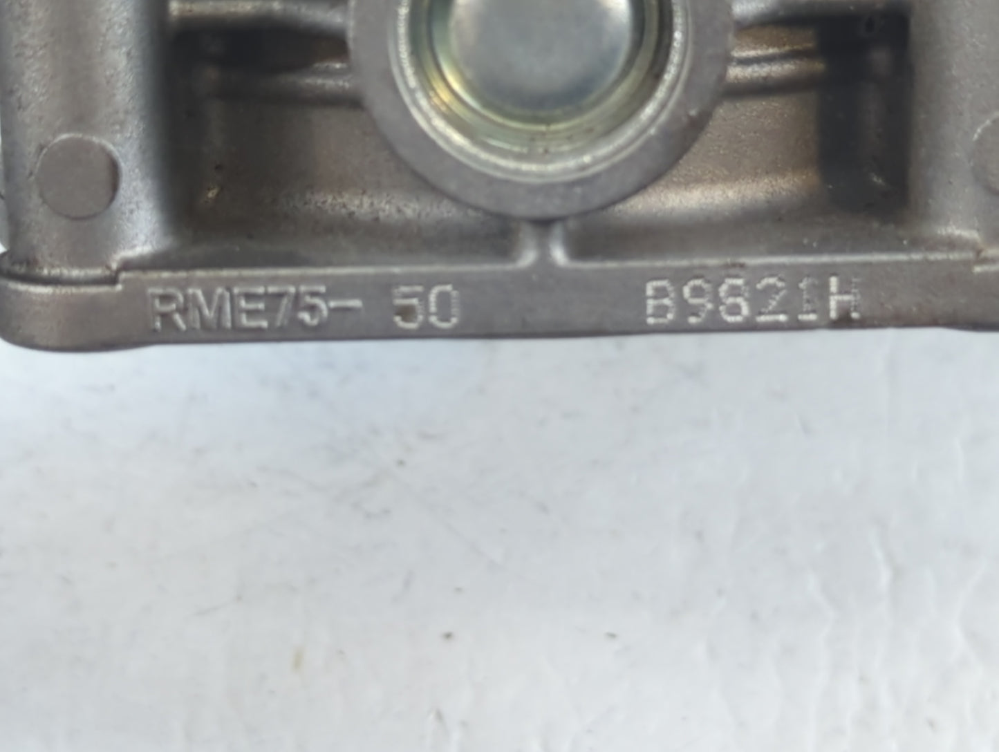 2017-2020 Nissan Pathfinder Throttle Body P/N:B9821H RME75-50 Fits Fits 2016 2017 2018 2019 2020 OEM Used Auto Parts - Oemus