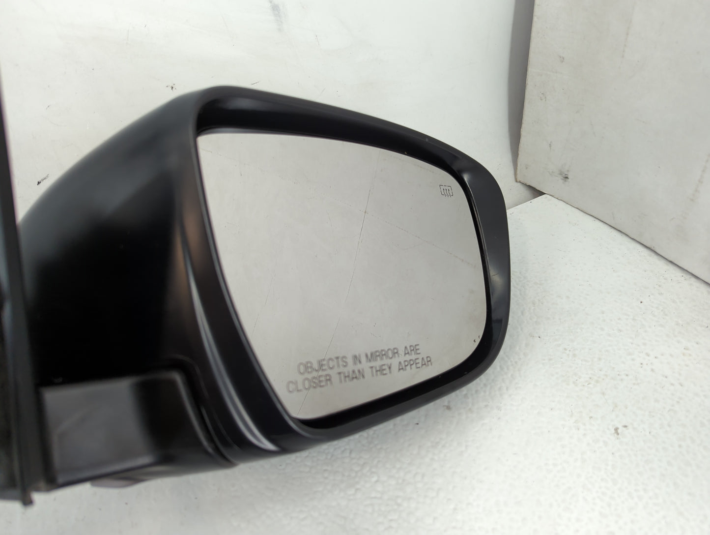 2017-2020 Nissan Rogue Passenger Side View Mirror - Right Door Mirror OEM Used - Oemusedautoparts1.com