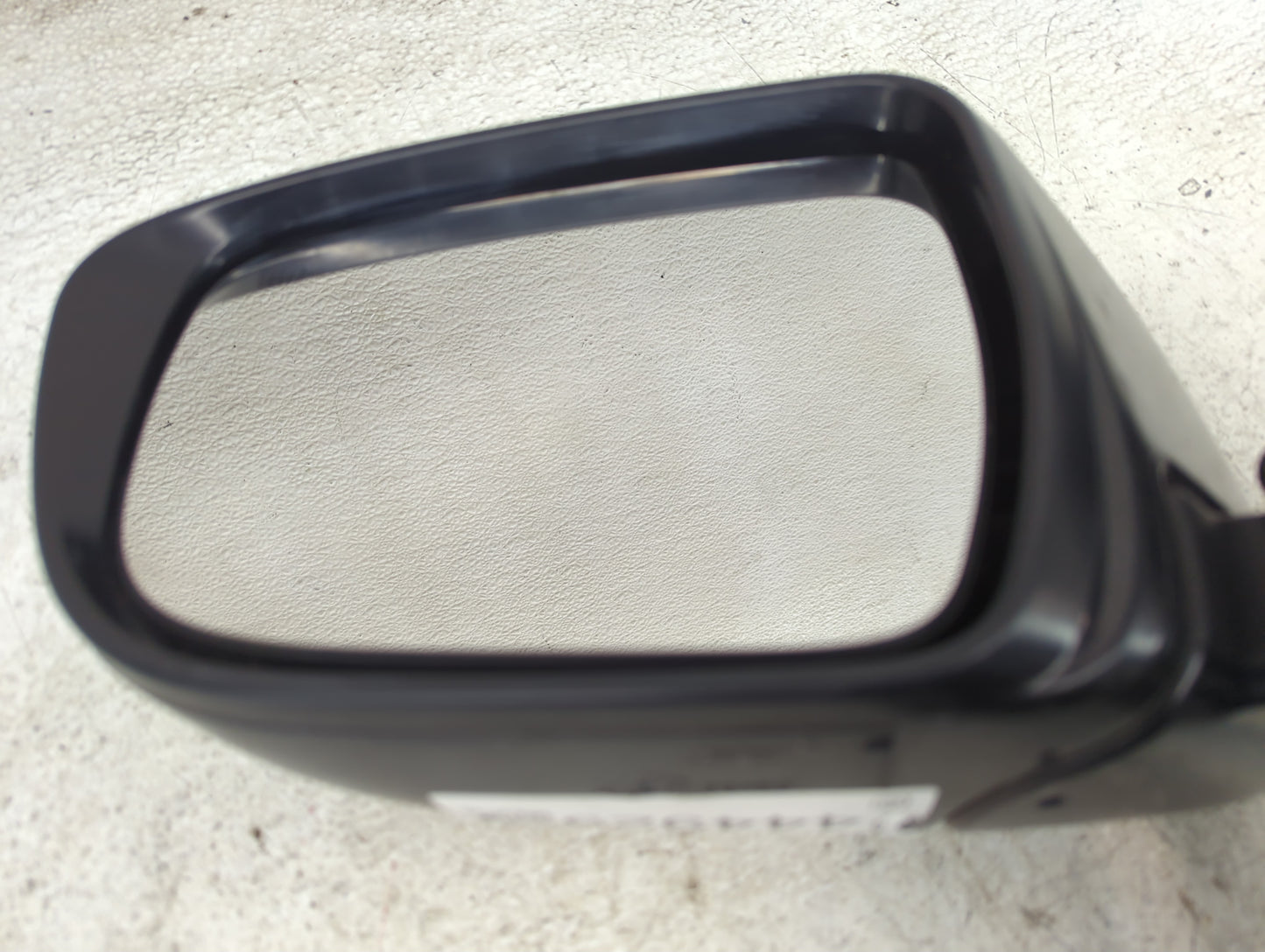 2017-2020 Nissan Rogue Driver Side View Mirror - Left Door Mirror OEM Used - Oemusedautoparts1.com