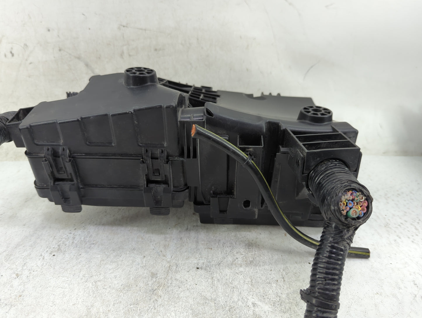 2020 Nissan Rogue Fusebox Fuse Box Panel Relay Module Fits OEM Used Auto Parts - Oemusedautoparts1.com