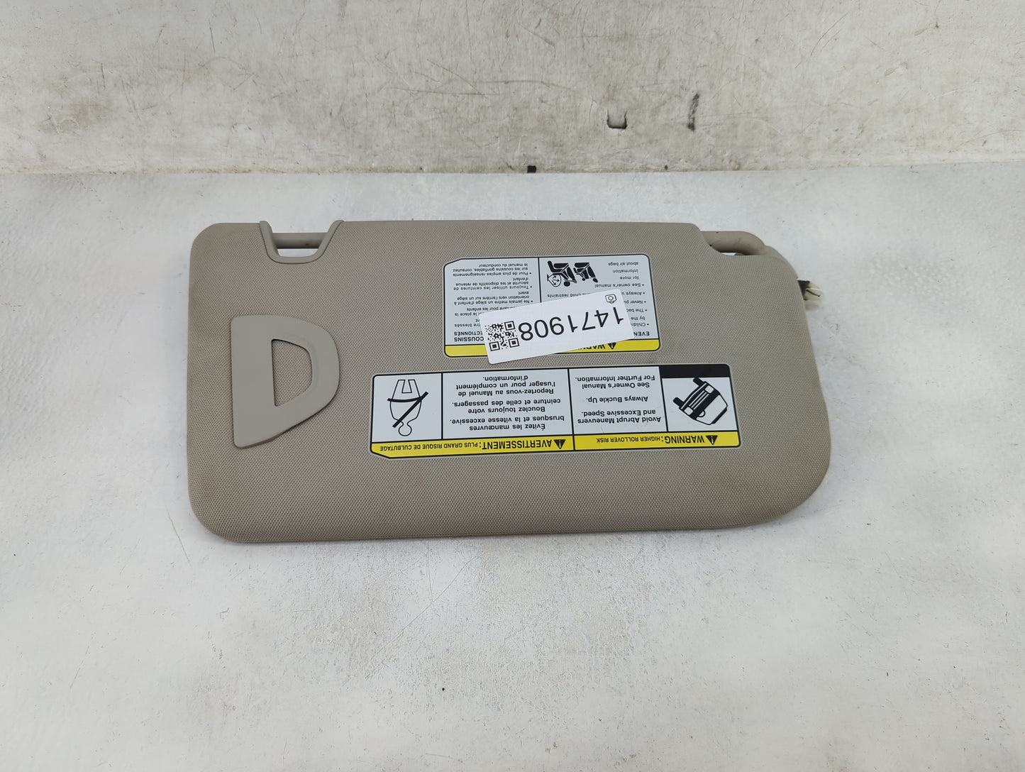 2018-2020 Nissan Rogue Sun Visor Shade Replacement Driver Left Mirror Fits Fits 2018 2019 2020 OEM Used Auto Parts - Oemused