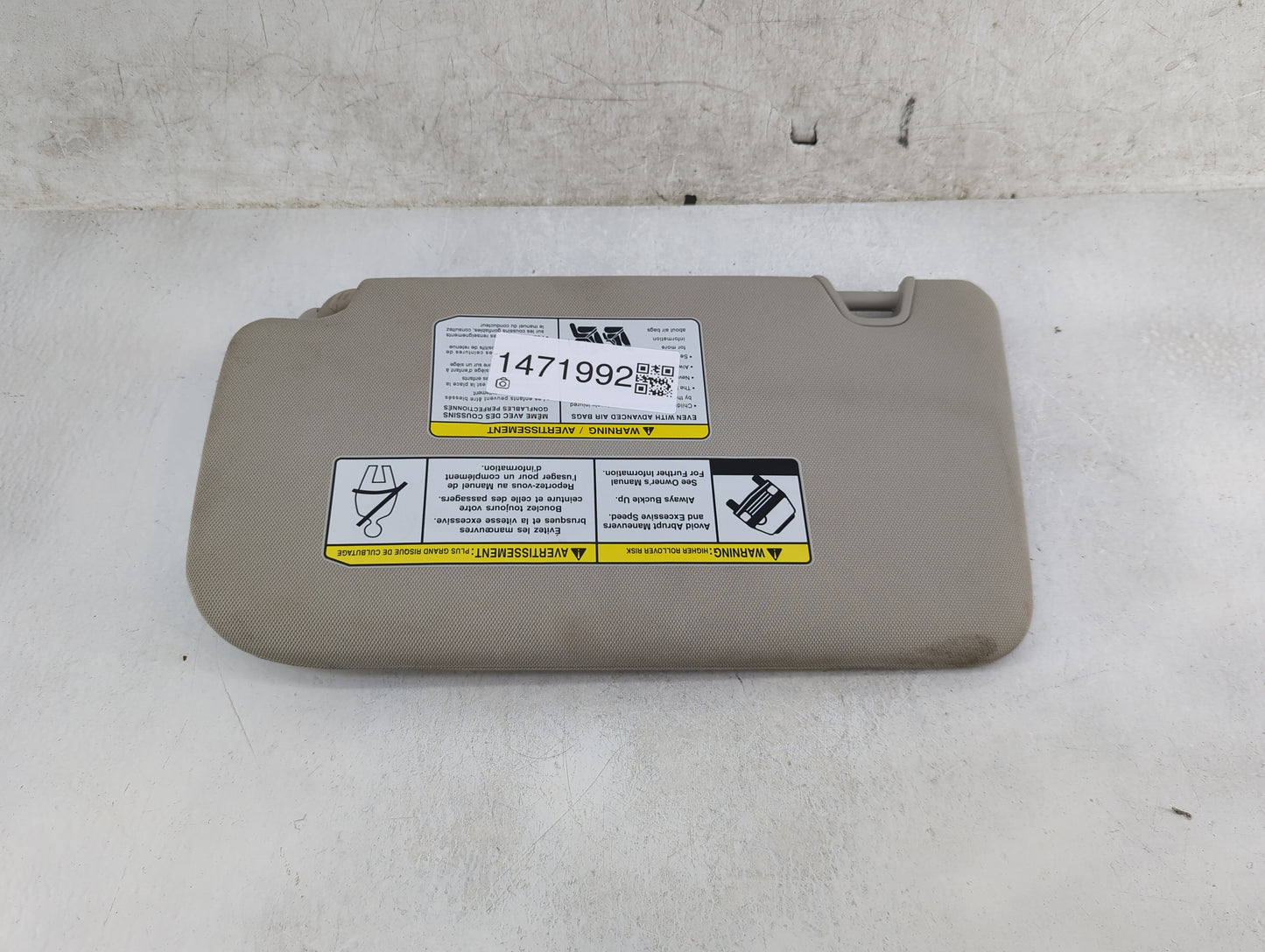 2018-2020 Nissan Rogue Sun Visor Shade Replacement Passenger Right Mirror Fits Fits 2018 2019 2020 OEM Used Auto Parts - Oem