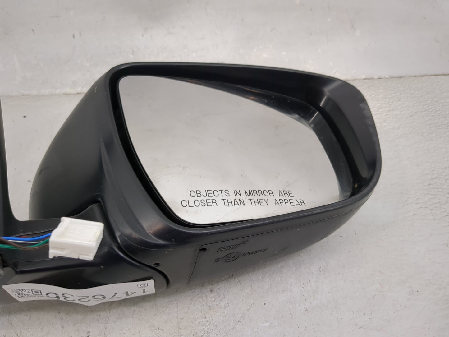 2017-2020 Nissan Rogue Passenger Side View Mirror - Right Door Mirror OEM Used - Oemusedautoparts1.com