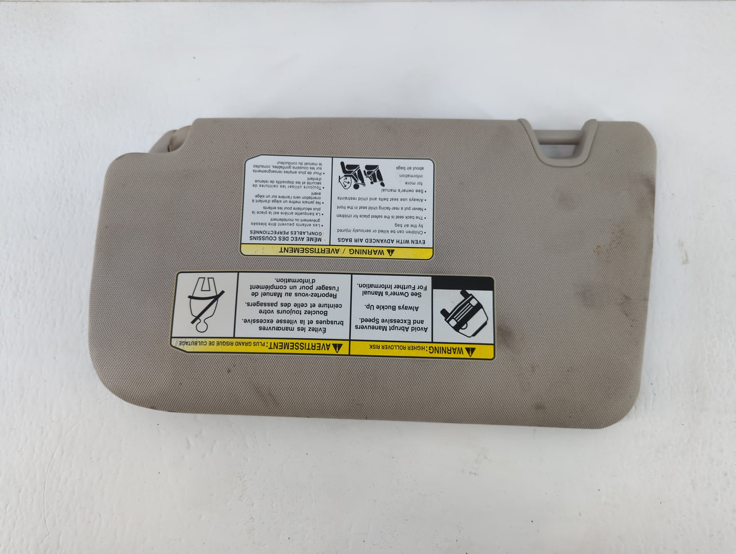 2018-2020 Nissan Rogue Sun Visor Shade Replacement Passenger Right Mirror Fits Fits 2018 2019 2020 OEM Used Auto Parts - Oem