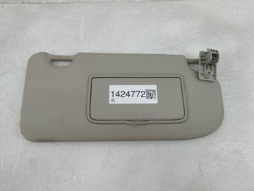2019-2022 Nissan Rogue Sport Sun Visor Shade Replacement Passenger Right Mirror Fits Fits 2019 2020 2021 2022 OEM Used Auto Parts