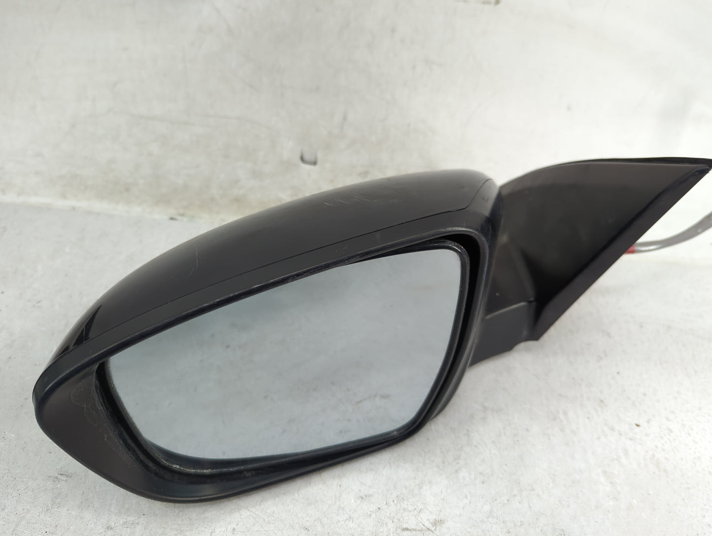2017-2022 Nissan Rogue Sport Driver Side View Mirror - Left Door Mirror OEM Used - Oemusedautoparts1.com