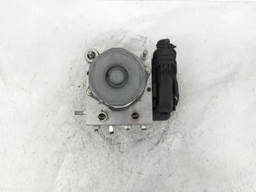 2019-2021 Nissan Rogue Sport Anti-Lock Brake ABS Pump Module Actuator OEM P/N:47660 6MM0A Fits Fits 2019 2020 2021 OEM Used Auto Parts