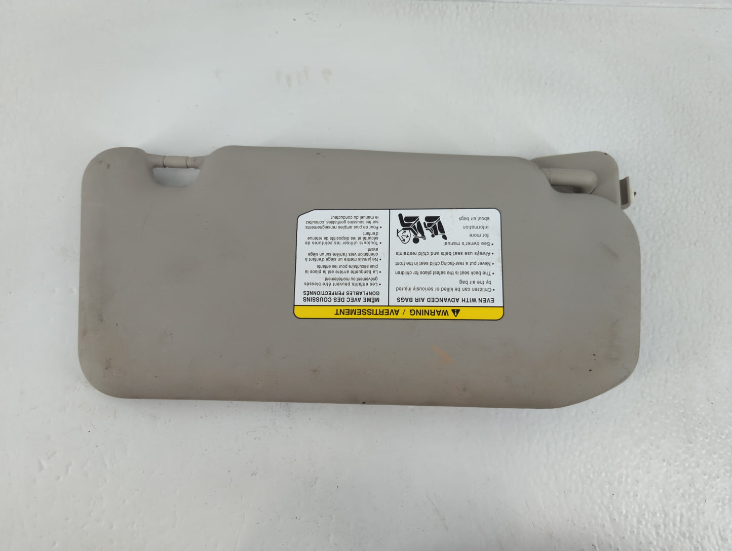 2020-2022 Nissan Sentra Sun Visor Shade Replacement Passenger Right Mirror Fits Fits 2020 2021 2022 OEM Used Auto Parts - Oe