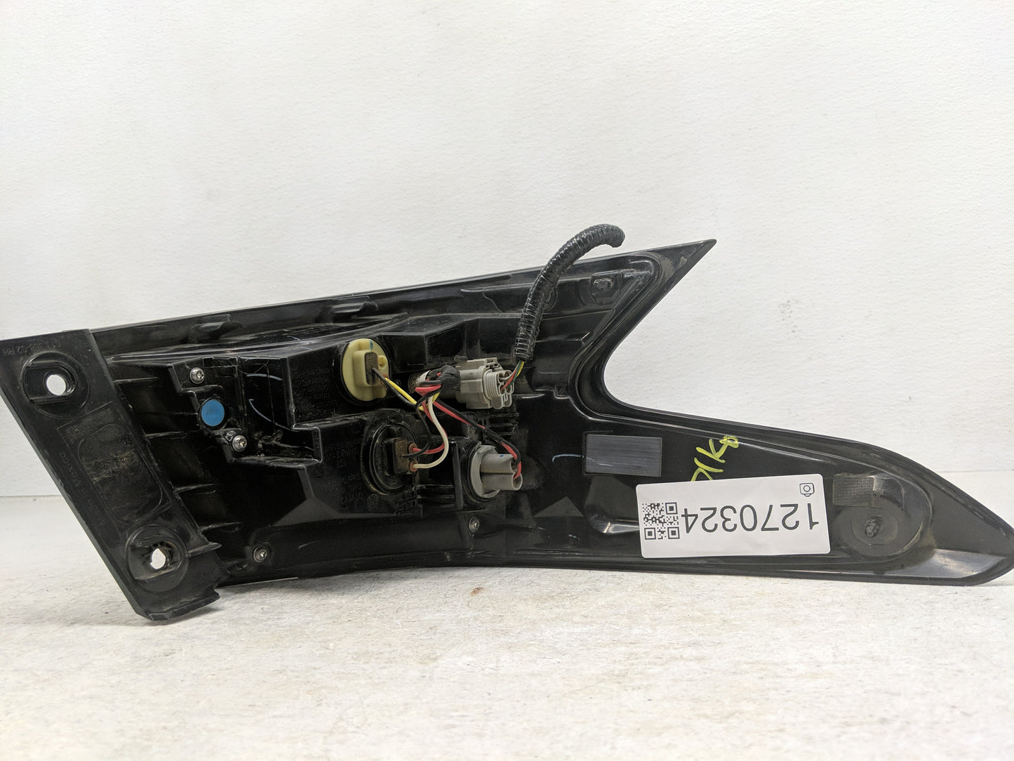 2020-2022 Nissan Versa Tail Light Assembly Passenger Right OEM Fits Fits 2020 2021 2022 OEM Used Auto Parts - Oemusedautopar