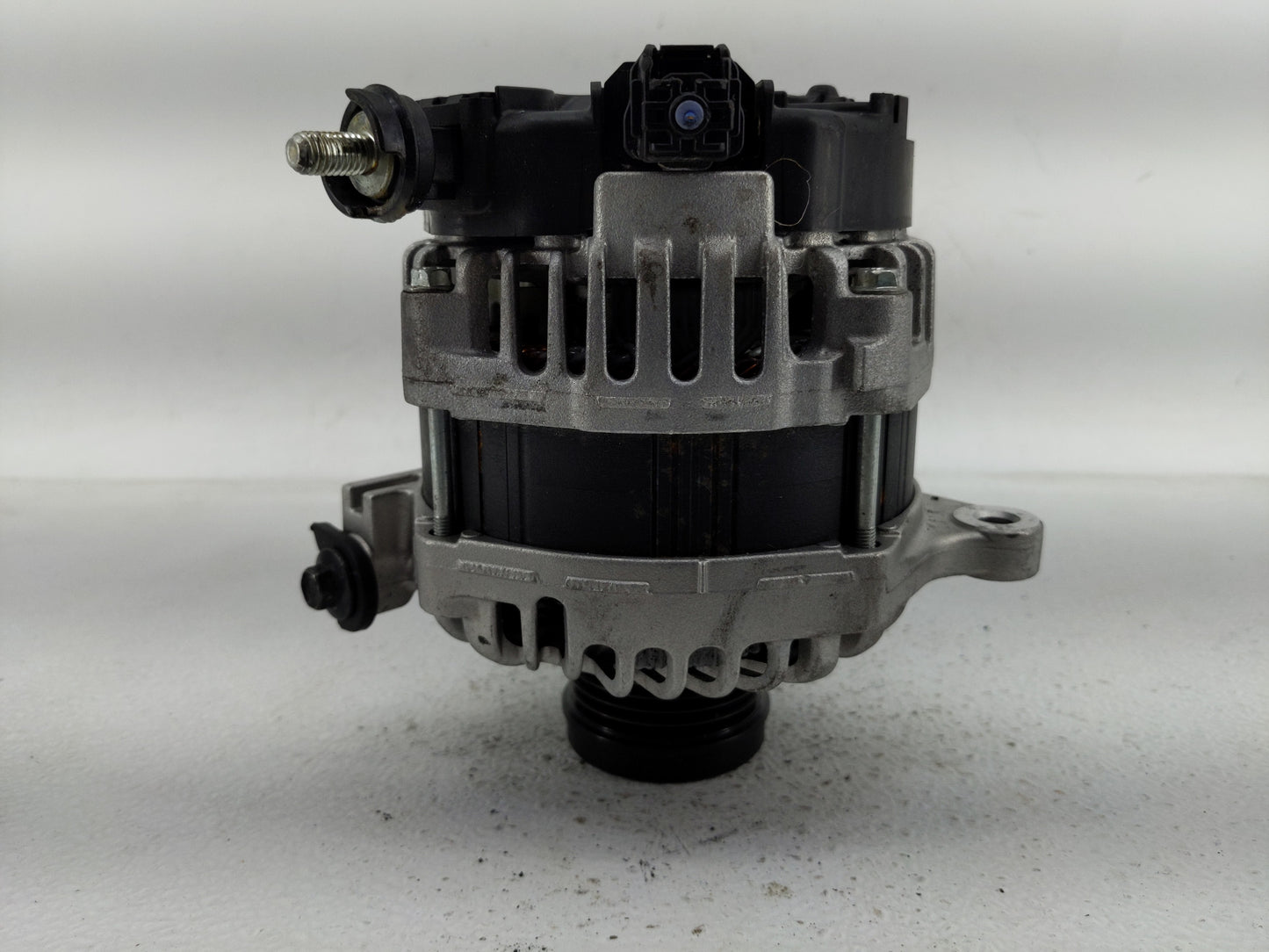 2020 Subaru Forester Alternator Replacement Generator Charging Assembly Engine OEM P/N:23700 AB051 23700 AB054 Fits Fits 202