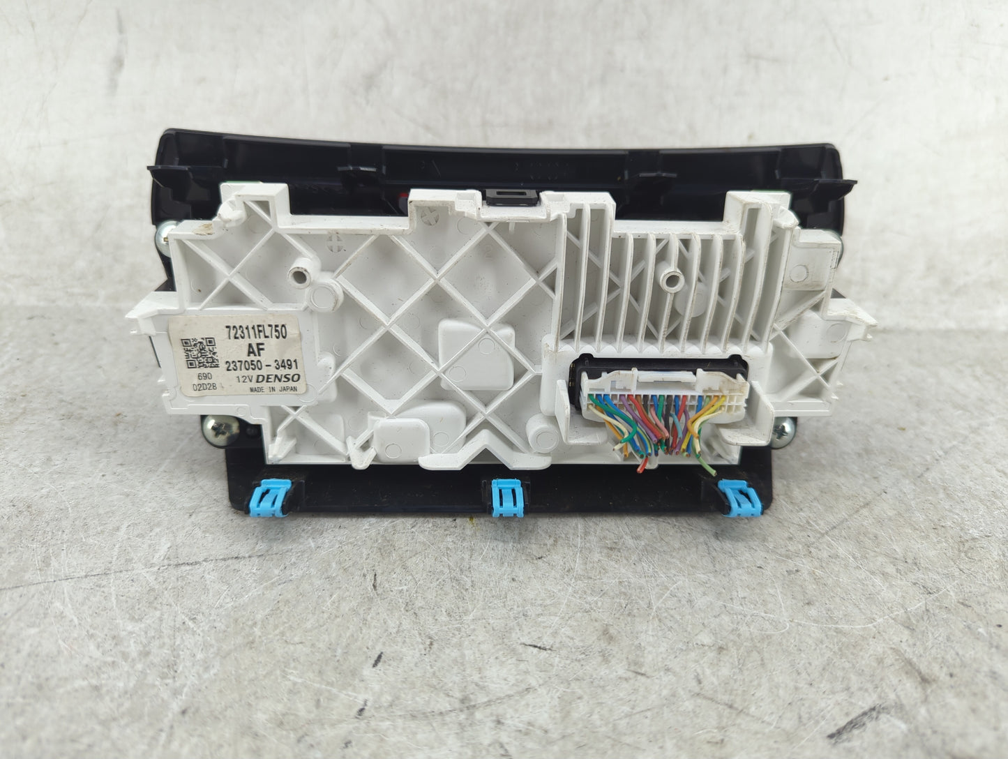 2020 Subaru Xv Climate Control Module Temperature AC/Heater Replacement P/N:72311FL750 Fits OEM Used Auto Parts - Oemusedaut