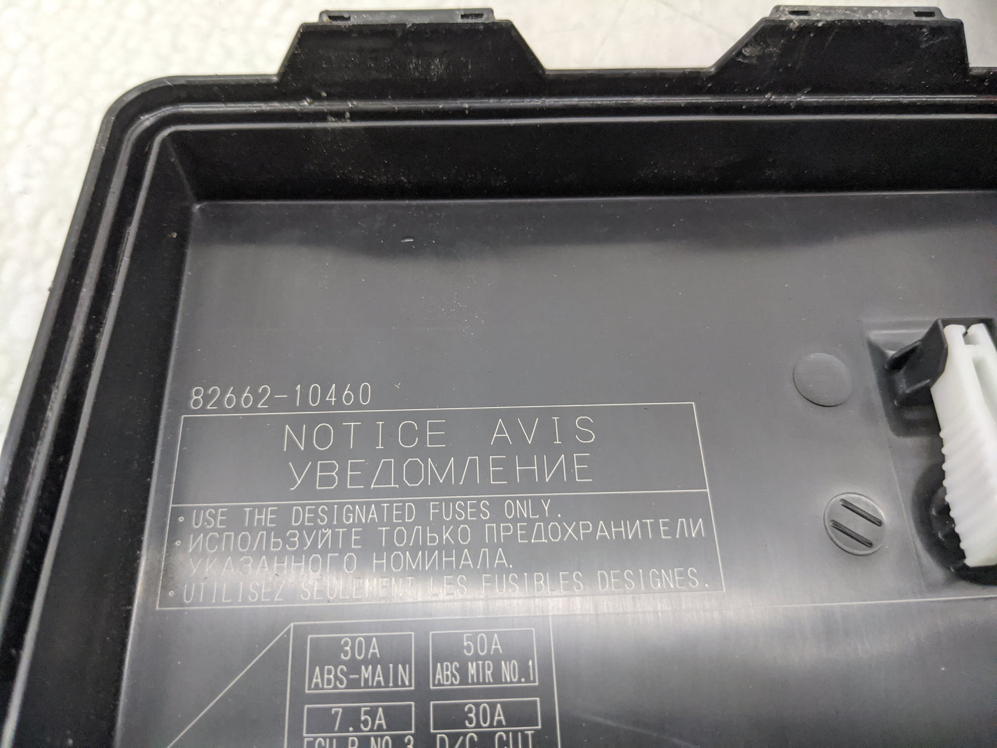 2018-2022 Toyota C-Hr Fusebox Fuse Box Panel Relay Module P/N:82662-10460 Fits Fits 2018 2019 2020 2021 2022 OEM Used Auto P