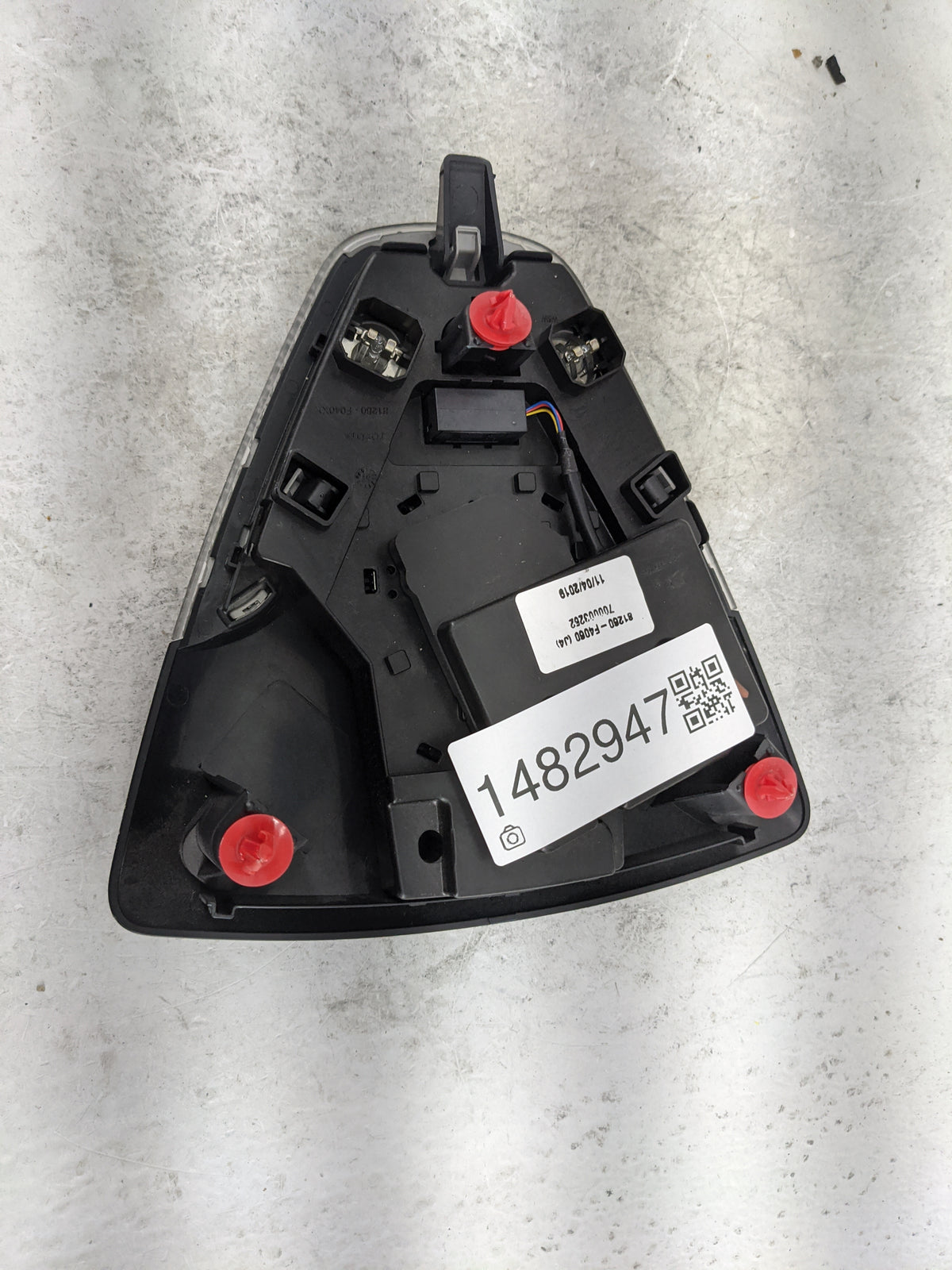 2020 Toyota C-hr Overhead Roof Console - Oemusedautoparts1.com