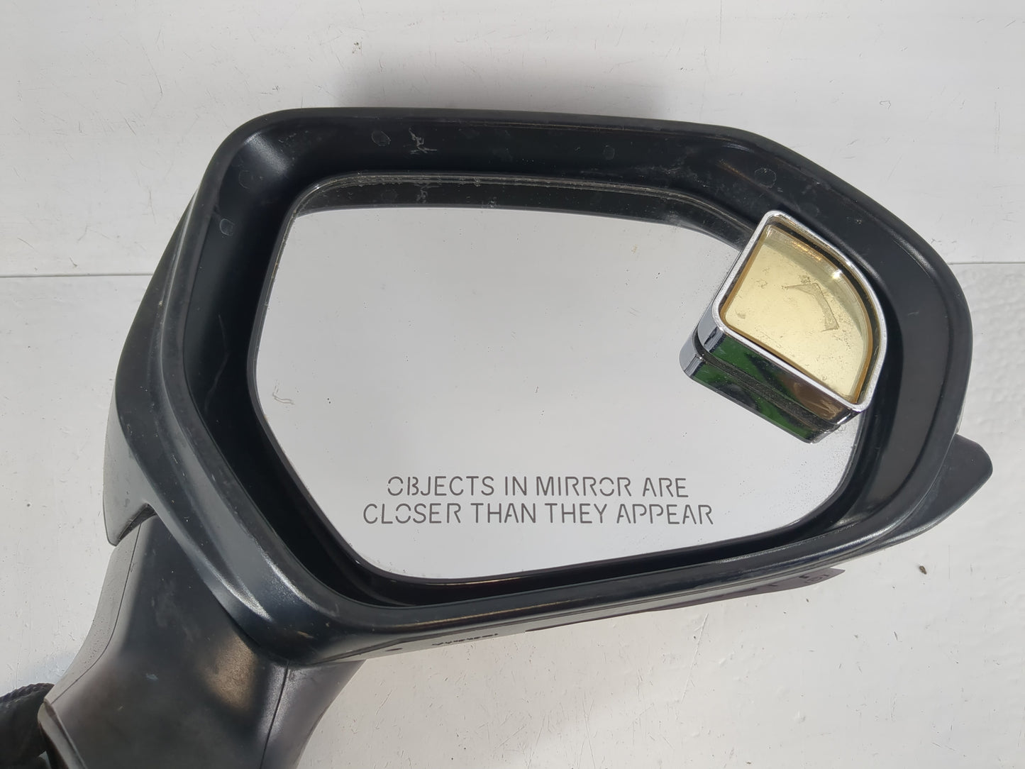 2018-2022 Toyota Camry Passenger Side View Mirror - Right Door Mirror OEM Used - Oemusedautoparts1.com