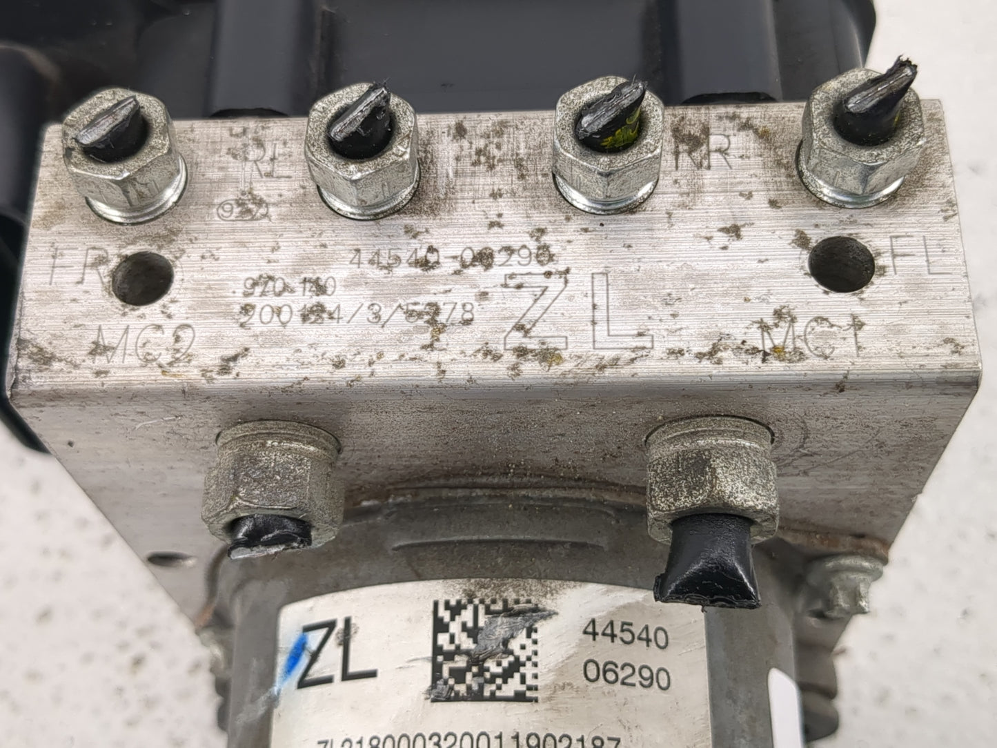 2018-2020 Toyota Camry ABS Pump Control Module Replacement Fits Fits 2018 2019 2020 OEM Used Auto Parts - Oemusedautoparts1.