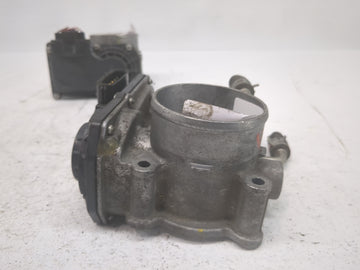 2020-2022 Toyota Corolla Throttle Body P/N:22030-37040 Fits Fits 2013 2014 2018 2019 2020 2021 2022 OEM Used Auto Parts
