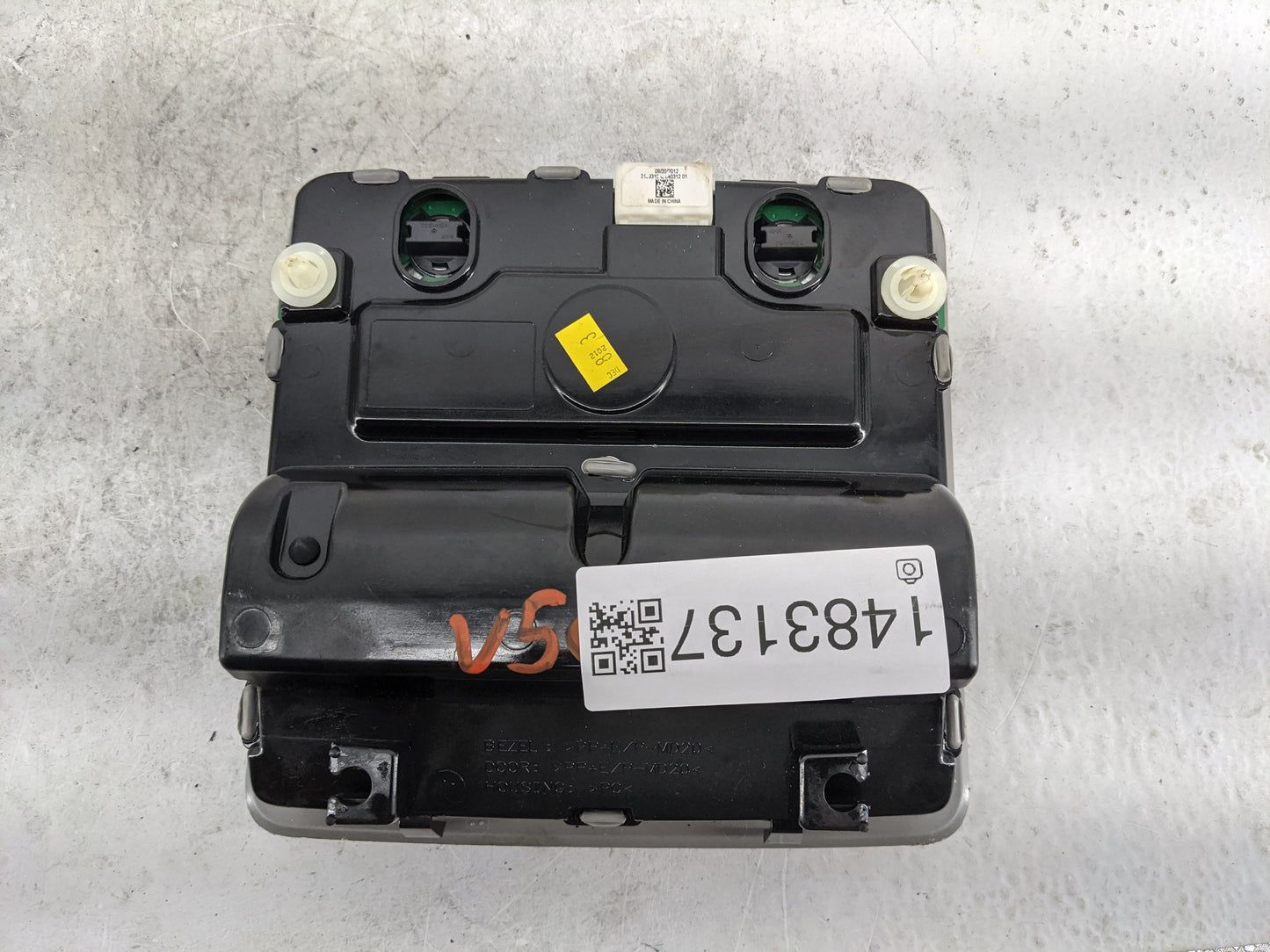 2020 Toyota Prius Overhead Roof Console Gray 1483138 - Oemusedautoparts1.com