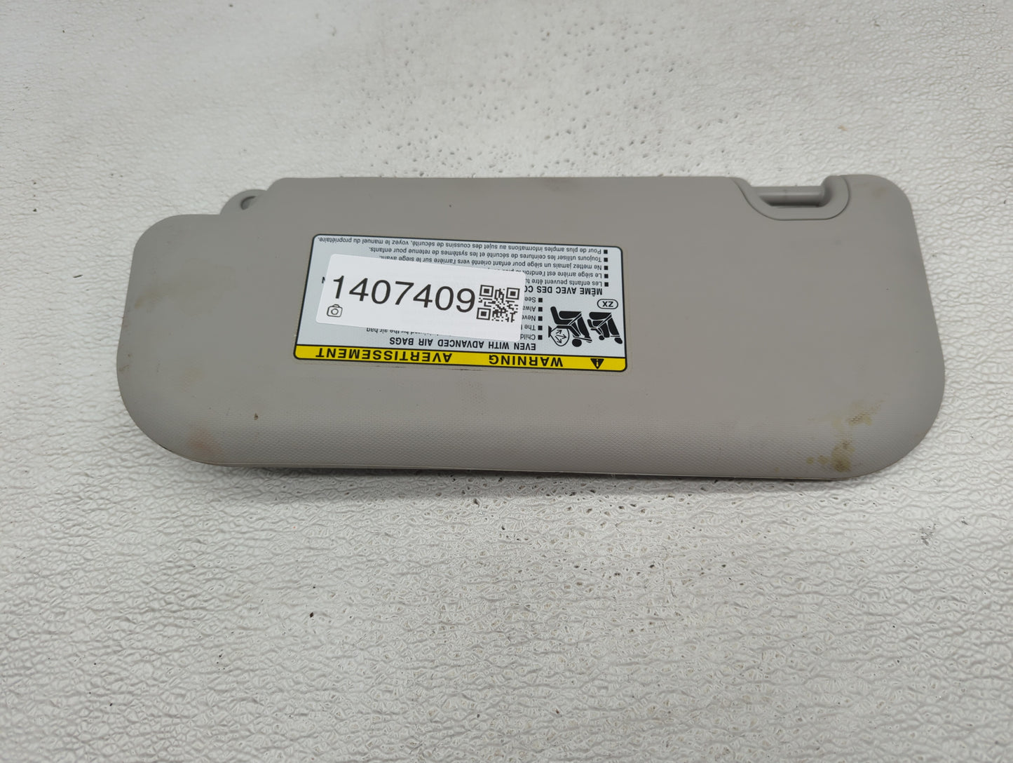2019-2022 Toyota Rav4 Sun Visor Shade Replacement Passenger Right Mirror Fits Fits 2019 2020 2021 2022 OEM Used Auto Parts -