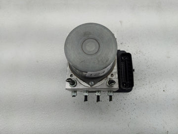 2018-2020 Toyota Sienna ABS Pump Control Module Replacement P/N:44540-08320 Fits Fits 2018 2019 2020 OEM Used Auto Parts