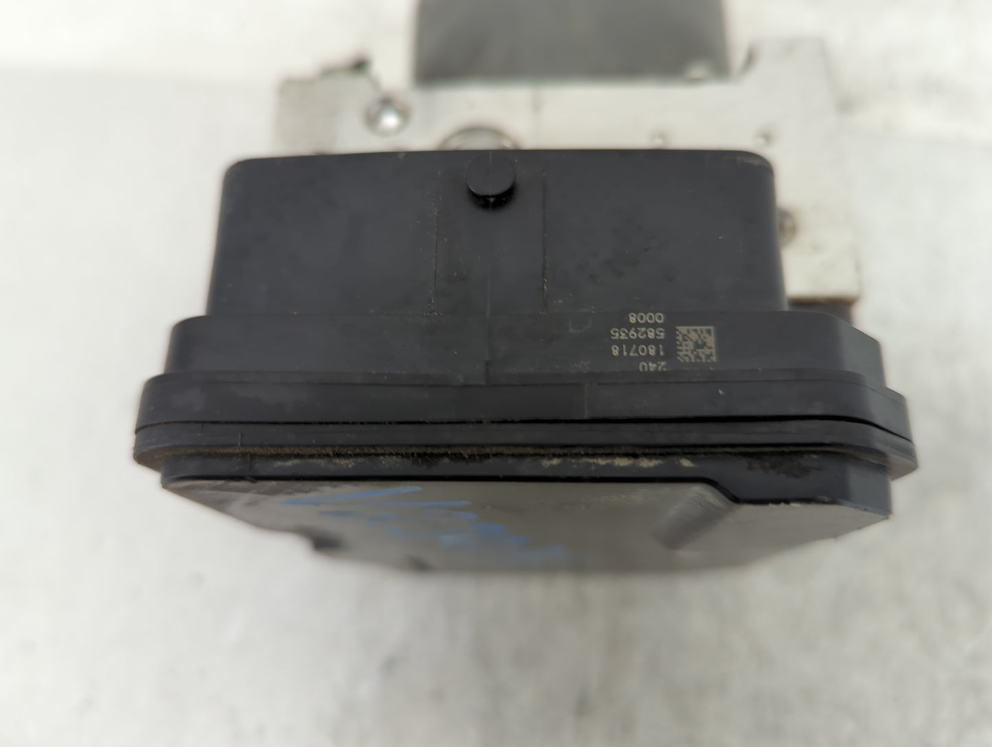 2018-2020 Toyota Sienna Anti-Lock Brake ABS Pump Module Actuator OEM P/N:44540-08270 Fits Fits 2018 2019 2020 OEM Used Auto