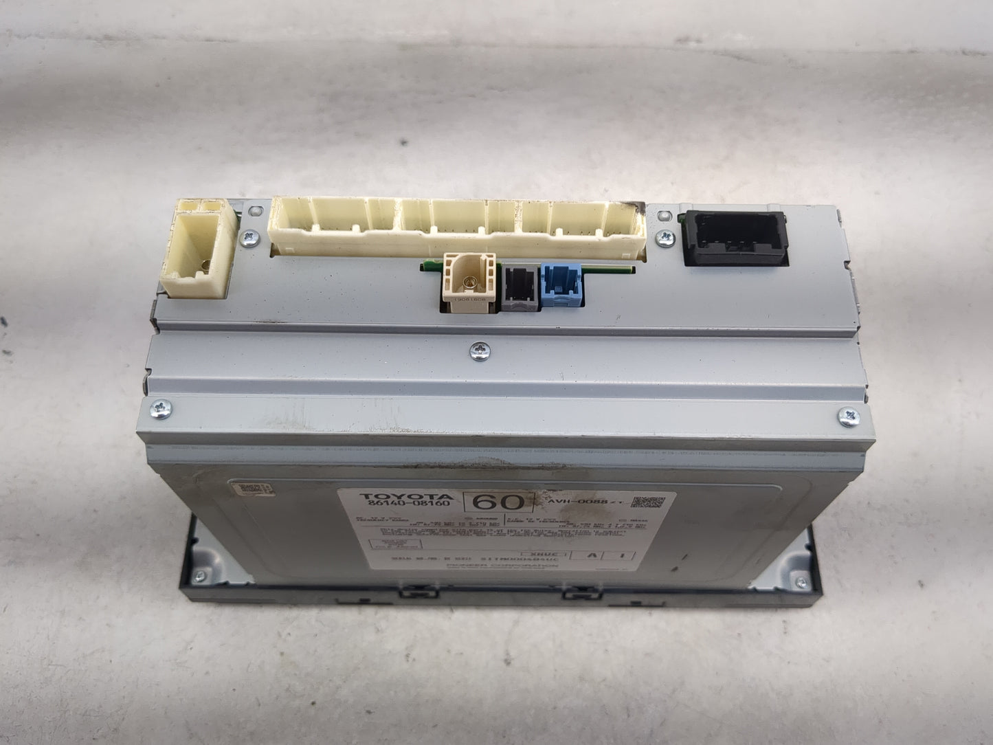 2019-2020 Toyota Sienna Radio AM FM Cd Player Receiver Replacement P/N:86140-08160 AVH-0088 Fits Fits 2019 2020 OEM Used Aut