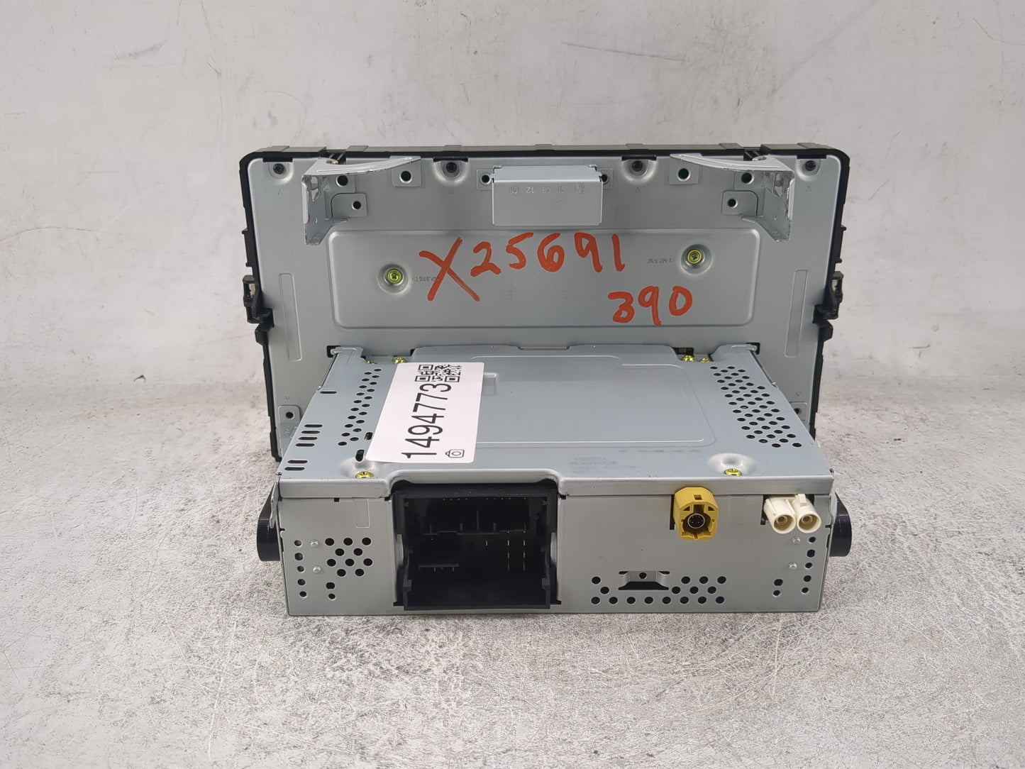 2020-2021 Volkswagen Jetta Radio AM FM Cd Player Receiver Replacement P/N:2GC035869 L77VW2 Fits Fits 2020 2021 OEM Used Auto