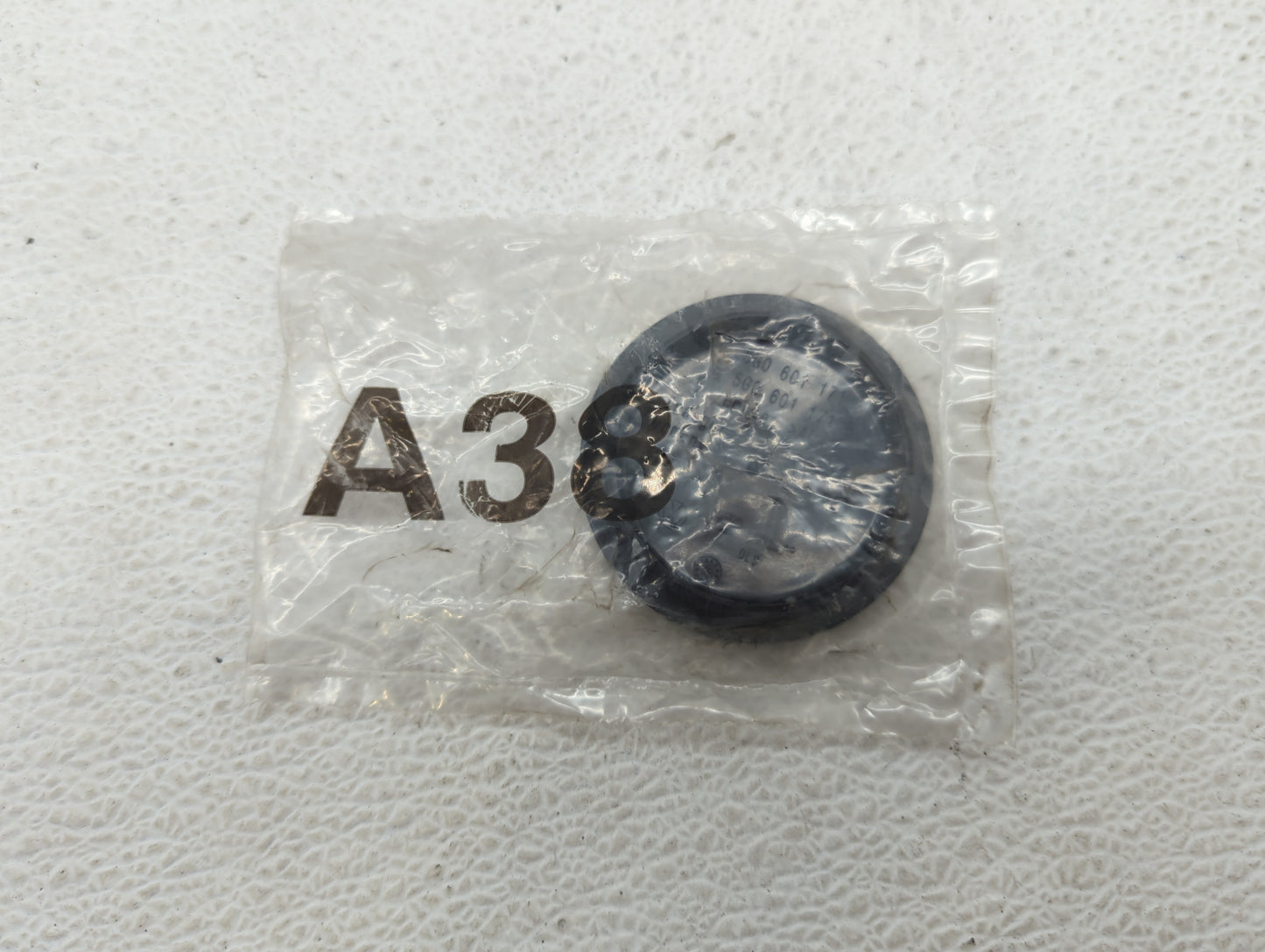 2020 Volkswagen Tiguan Rim Wheel Center Cap Silver - Oemusedautoparts1.com