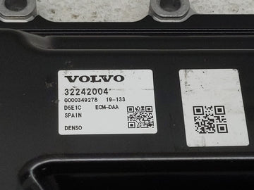 2015-2020 Volvo S60 PCM Engine Control Computer ECU ECM PCU OEM P/N:32242004 Fits Fits 2015 2016 2017 2018 2019 2020 OEM Used Auto Parts
