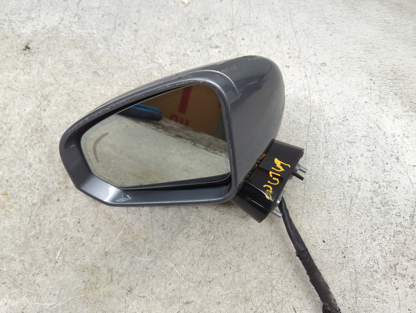 2019-2020 Volvo S60 Driver Side View Mirror - Left Door Mirror OEM Used - Oemusedautoparts1.com
