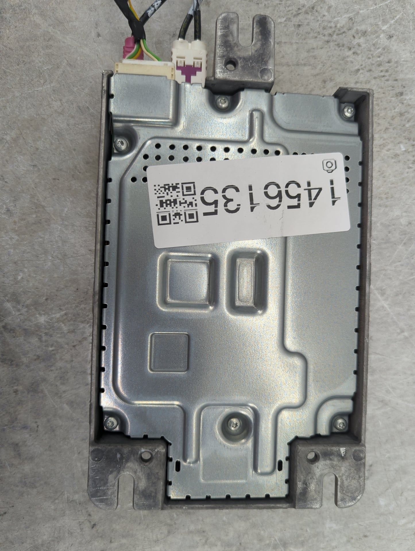 2021-2021 Bmw 330e Radio Speaker Amplifier - Oemusedautoparts1.com