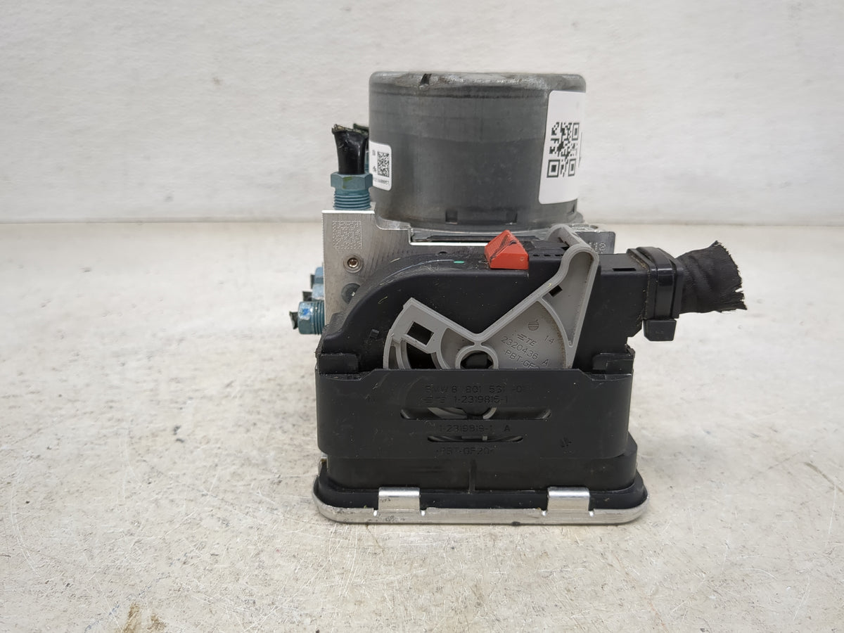 2021 Bmw 330i Anti-Lock Brake ABS Pump Module Actuator OEM P/N:5A2D749-01 10.0220-2335.4 Fits Fits 2020 OEM Used Auto Parts