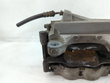 2021 Bmw 530i Front Passenger Right Brake Caliper