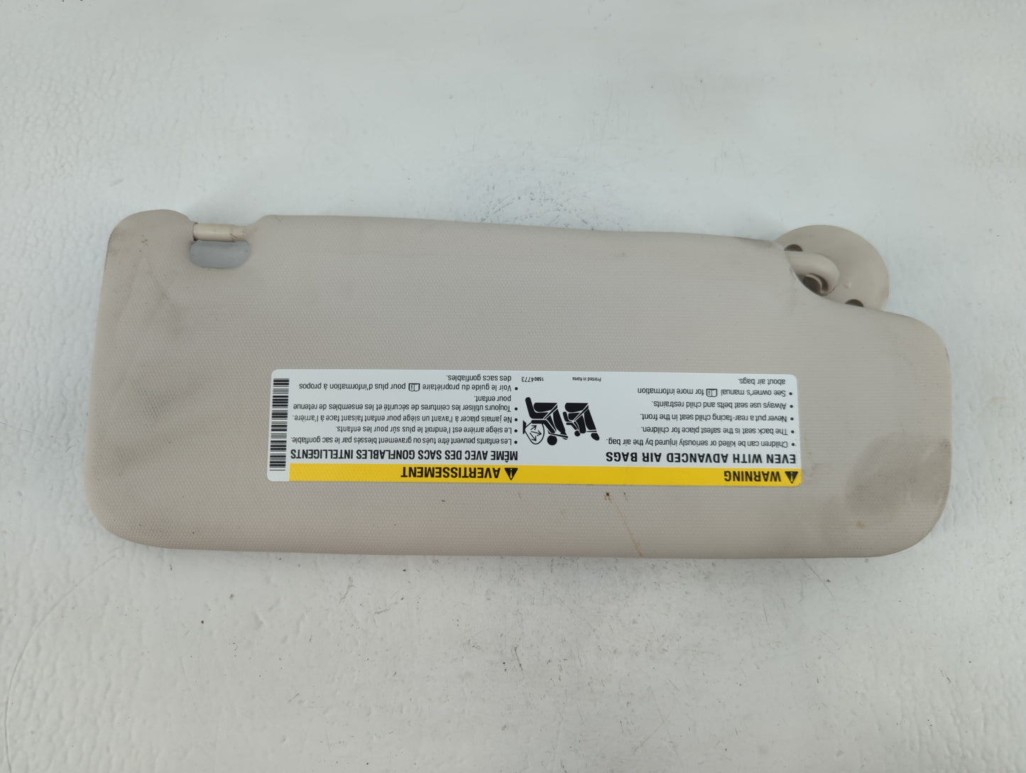 2018-2020 Buick Enclave Sun Visor Shade Replacement Passenger Right Mirror Fits Fits 2018 2019 2020 OEM Used Auto Parts - Oe