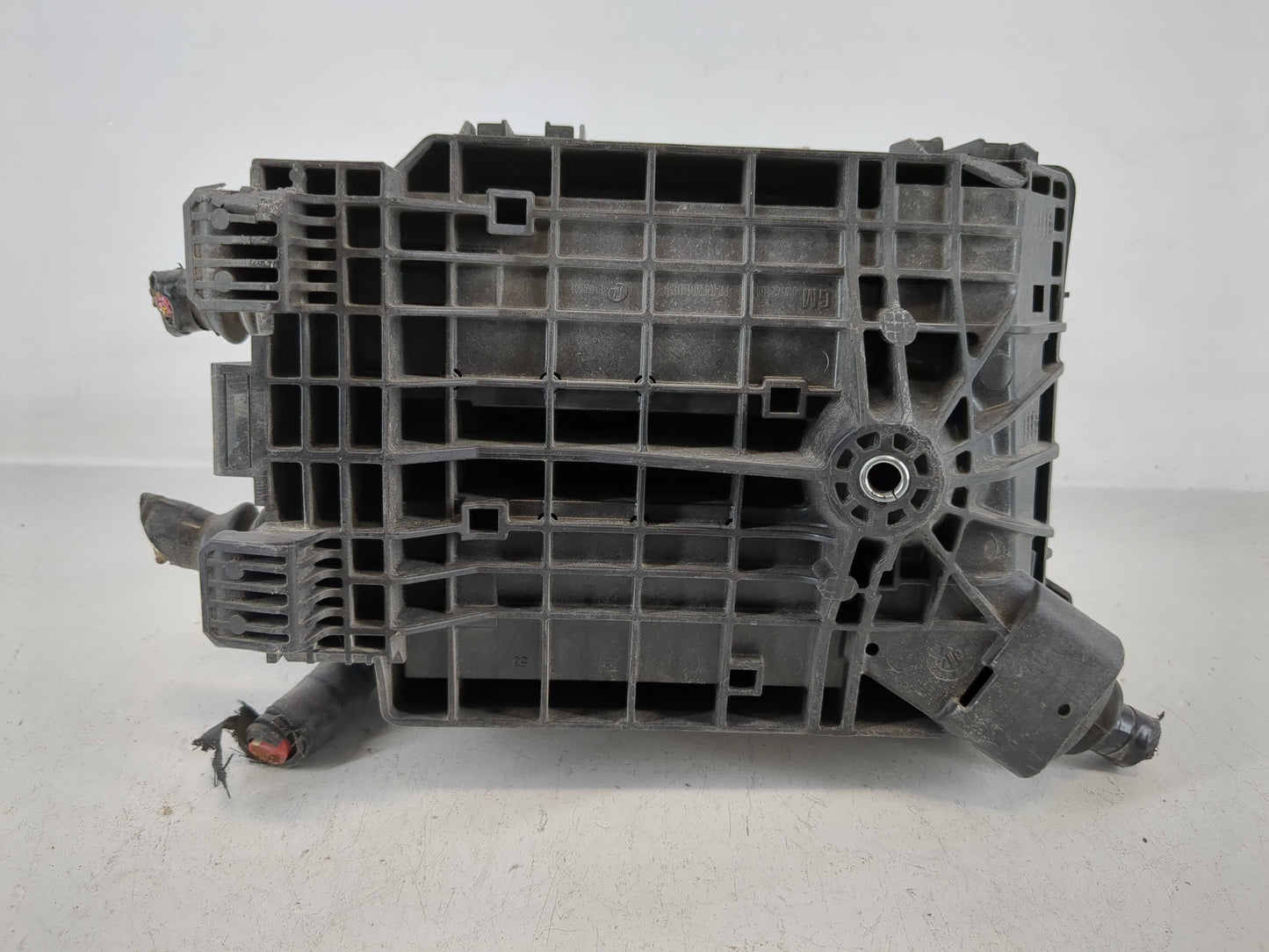 2021 Buick Encore Fusebox Fuse Box Panel Relay Module P/N:42745055 Fits Fits 2018 2019 2020 OEM Used Auto Parts - Oemusedaut