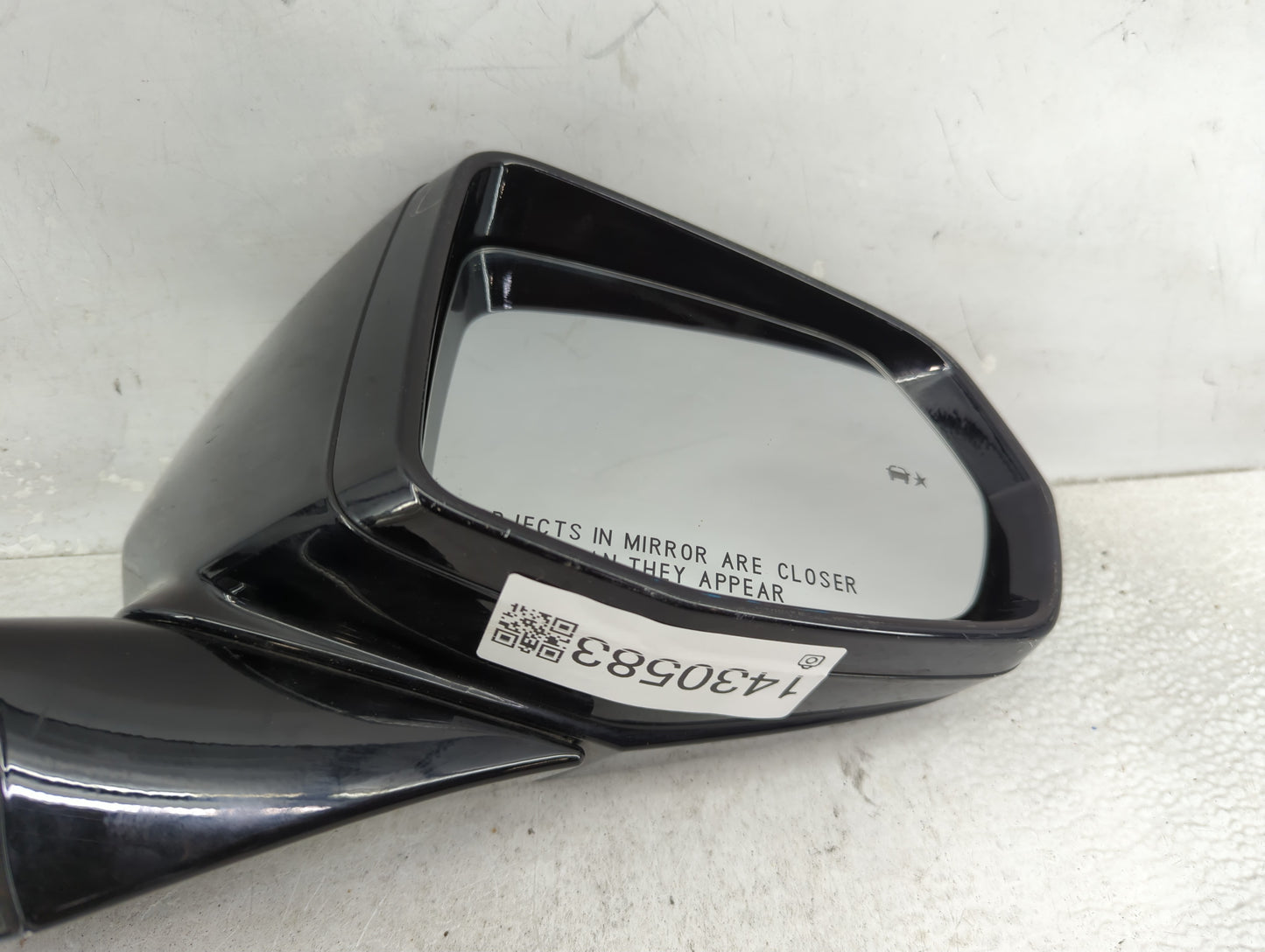 2019-2022 Chevrolet Blazer Passenger Side View Mirror - Right Door Mirror OEM Used - Oemusedautoparts1.com