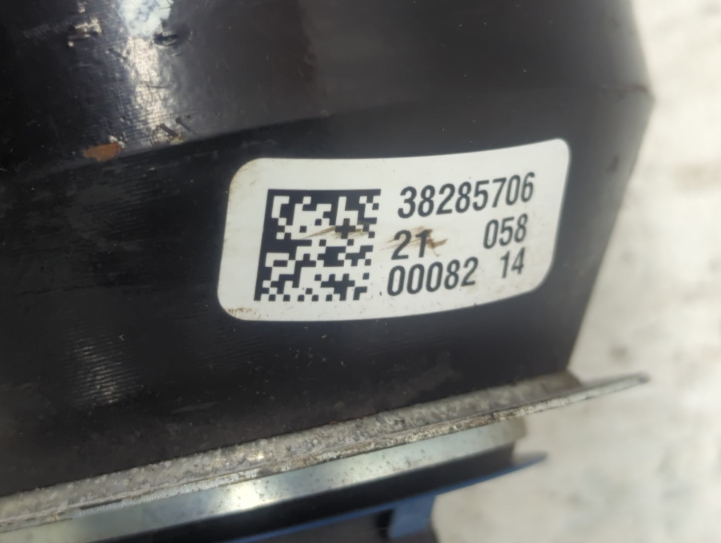 2017-2021 Chevrolet Camaro Axle Shaft Front Driver Cv C/v - Oemusedautoparts1.com