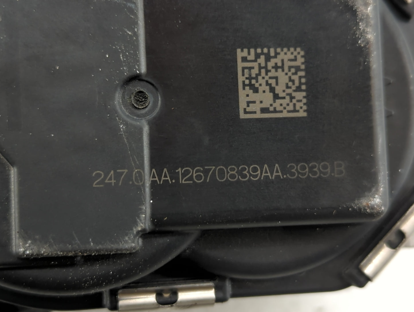 2016-2022 Chevrolet Colorado Throttle Body P/N:12670839AA 12627217DA Fits Fits 2016 2017 2018 2019 2020 2021 2022 OEM Used A