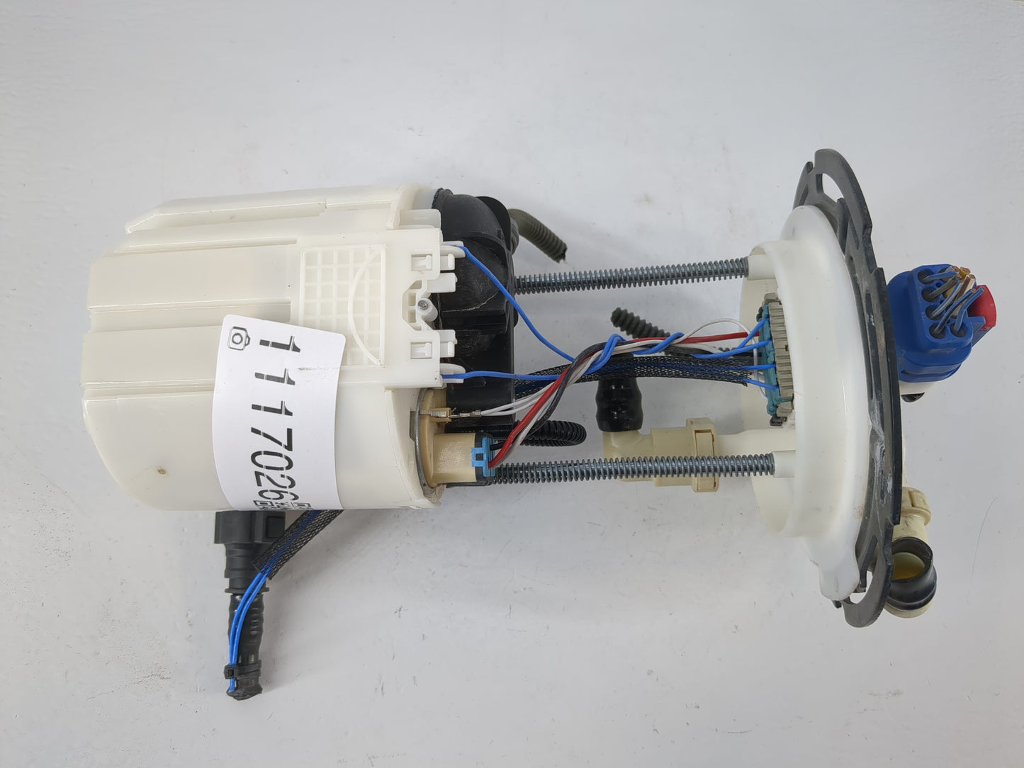 2020-2022 Chevrolet Equinox Electrical Gas Fuel Pump Assembly - Oemusedautoparts1.com