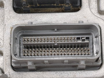 2020-2021 Chevrolet Malibu PCM Engine Control Computer ECU ECM PCU OEM P/N:12702989 116833270, 12717886 Fits Fits 2020 2021 2022 OEM Used Auto Parts