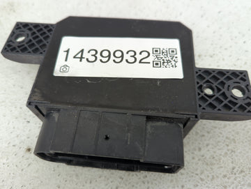 2020-2021 Chevrolet Malibu PCM Engine Control Computer ECU ECM PCU OEM P/N:13554820 8511700000000X Fits Fits 2020 2021 2022 OEM Used Auto Parts