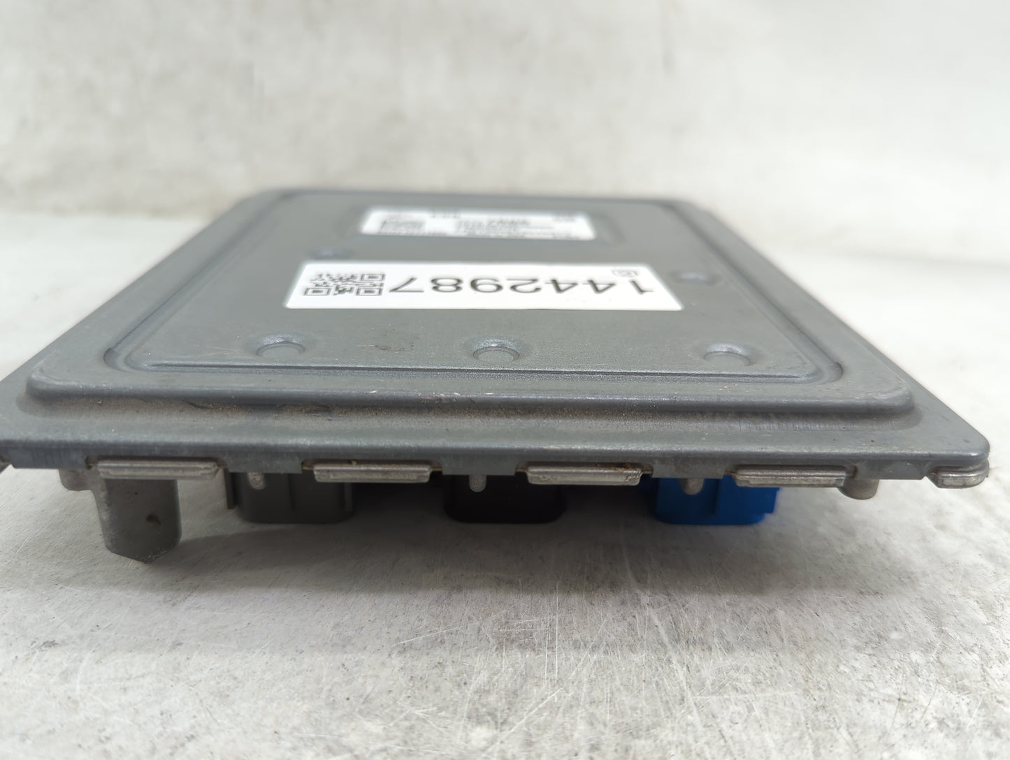 2020-2021 Chevrolet Malibu PCM Engine Control Computer ECU ECM PCU OEM P/N:12717886 Fits Fits 2020 2021 2022 OEM Used Auto P