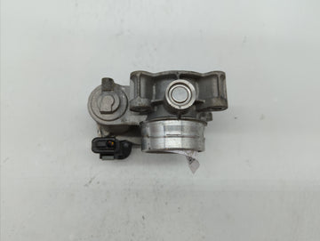 2016-2019 Chevrolet Malibu Throttle Body P/N:12659491BA 12671379AA Fits Fits 2016 2017 2018 2019 OEM Used Auto Parts