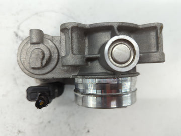 2016-2021 Chevrolet Malibu Throttle Body P/N:12671379AA Fits Fits 2016 2017 2018 2019 2020 2021 2022 OEM Used Auto Parts